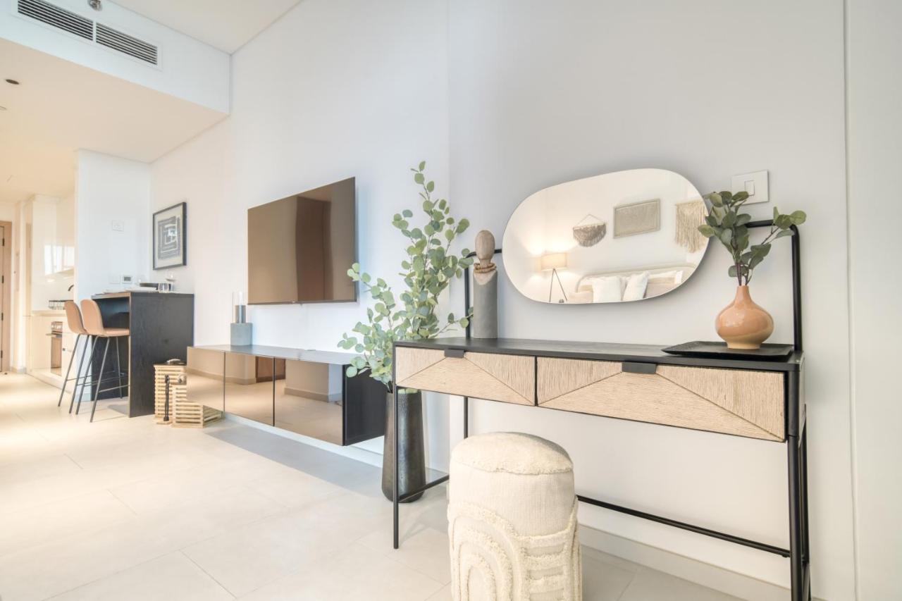 Marquise Square, Business Bay - Mint * Dubai