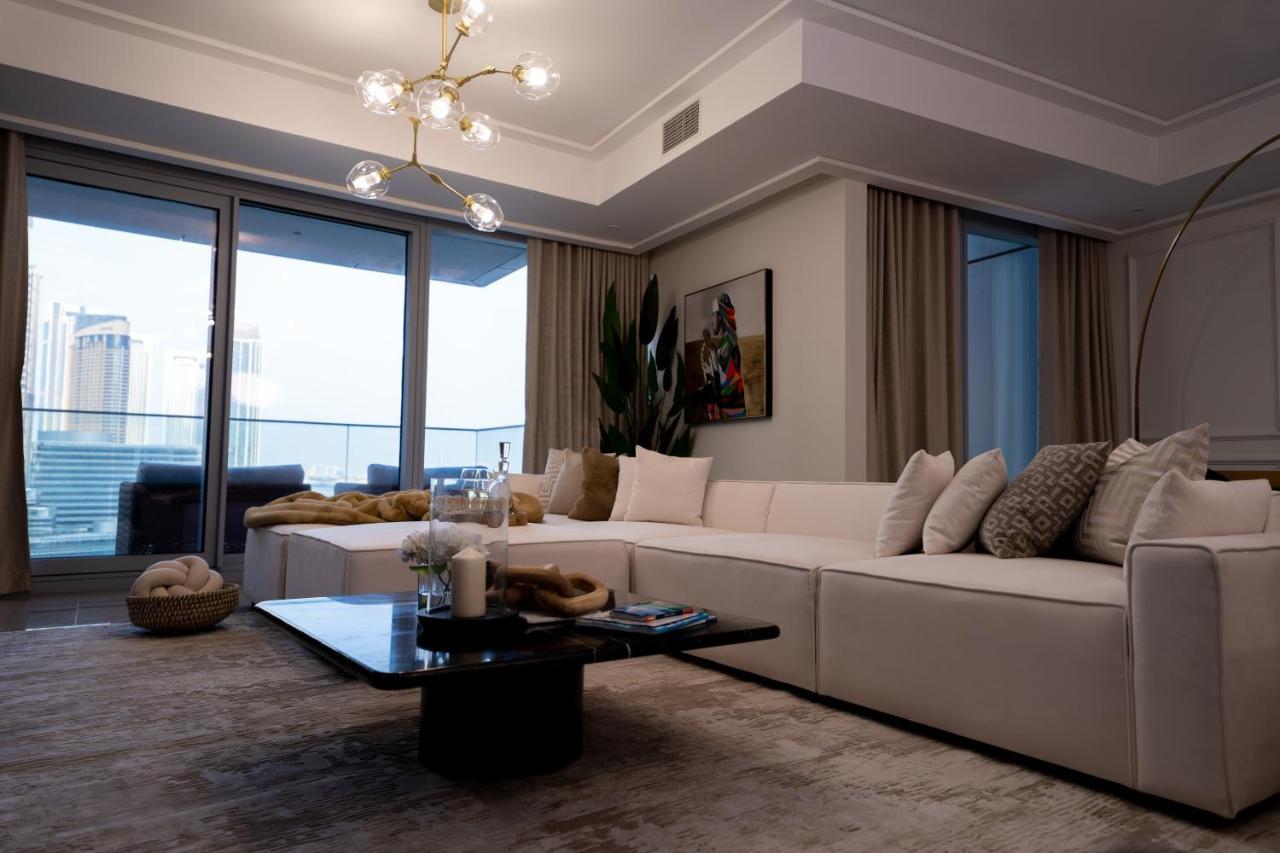 Majestay - Luxury Living Apartemen *