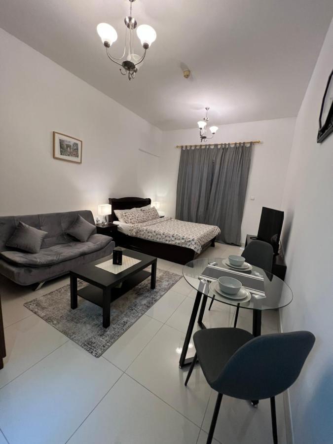 A Cozy In Sports Apartment