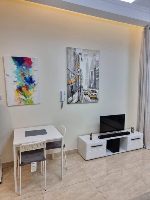 Apartamento Premium Lovely With Balcony In Dubai