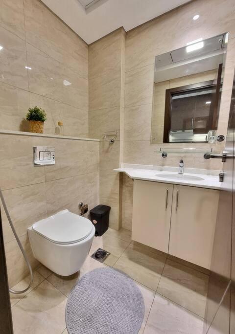 Apartamento Premium Lovely With Balcony In