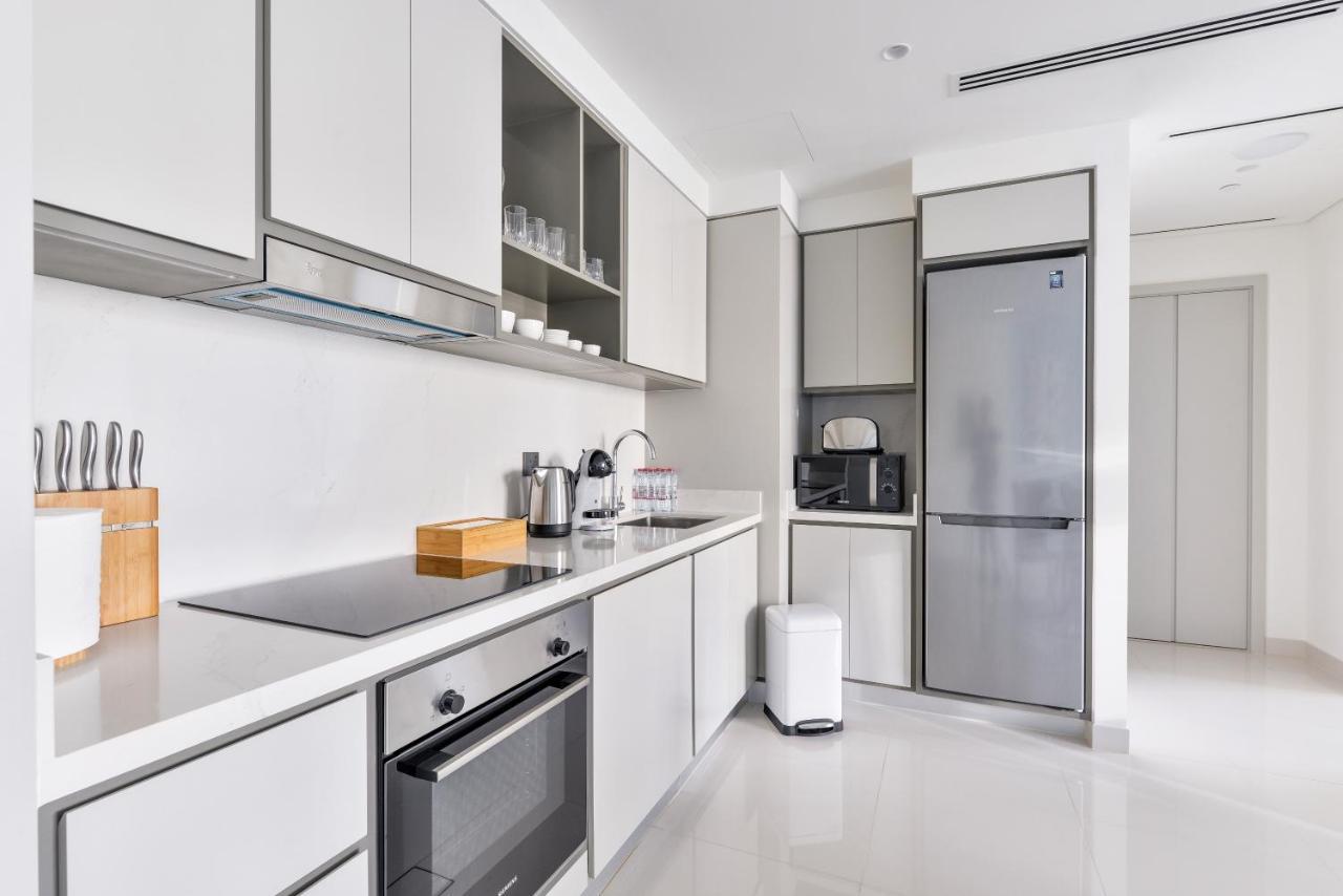Ultra Luxury Emaar Beachfront - Private And Pool Apartamento