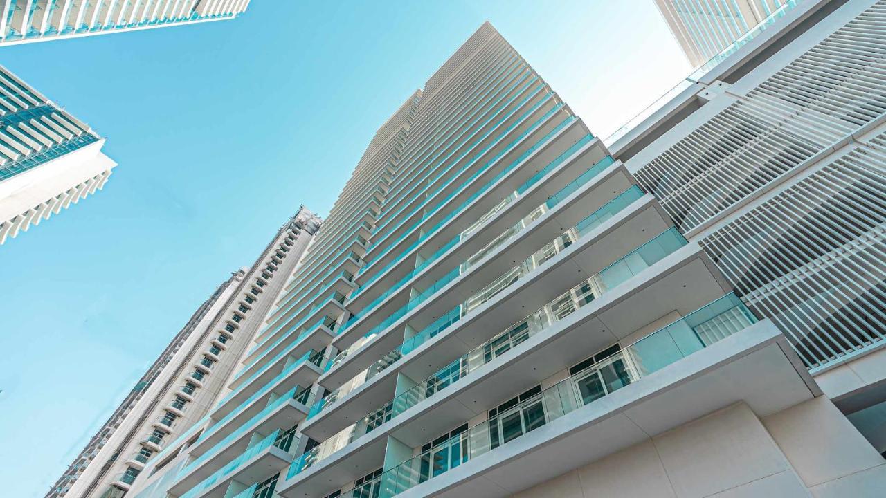 Ultra Luxury Emaar Beachfront - Private And Pool Apartamento