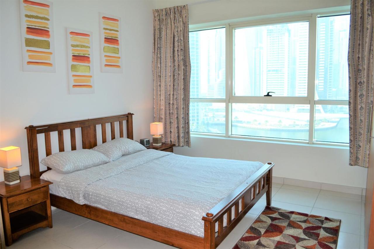 Apartamento Luxury Escapes - 1br With Balcony & Stunning Marina View - Mvt Dubái