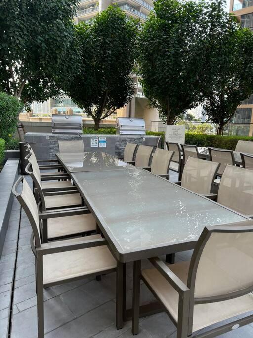 Luxurious 2 Bed Sleeps 6 In Downtown Apartament *