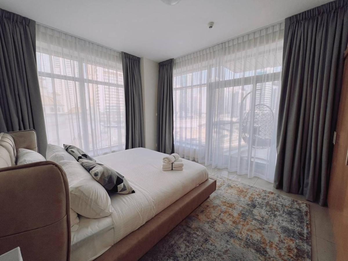 Apartamento Huge Terrace With Canal View & Beach Access Available *