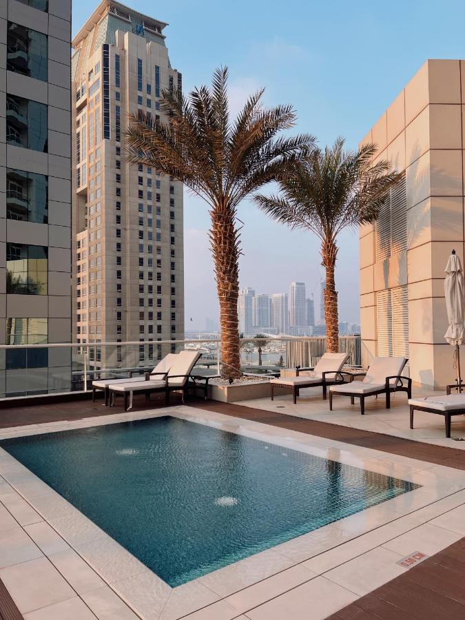 Stylish 2 Bdr In Marina & Beach Access Available Apartment