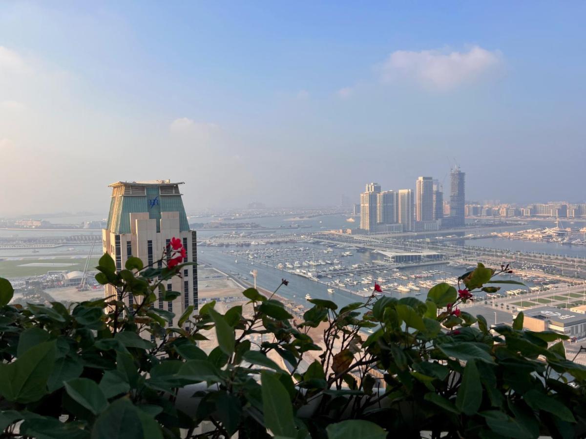 Stylish 2 Bdr In Marina & Beach Access Available Apartment