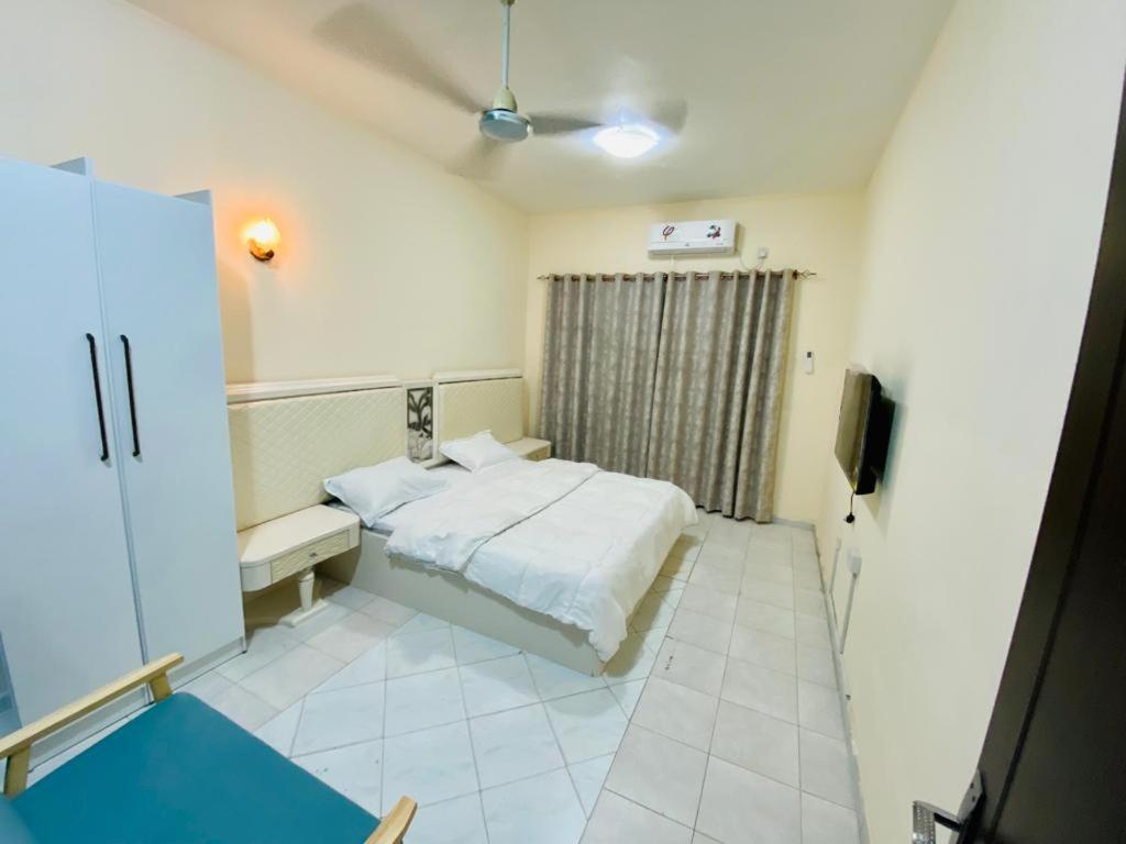 Low Priced New Residential For Rent In Near Dafza Metro Station Apartamento Dubái