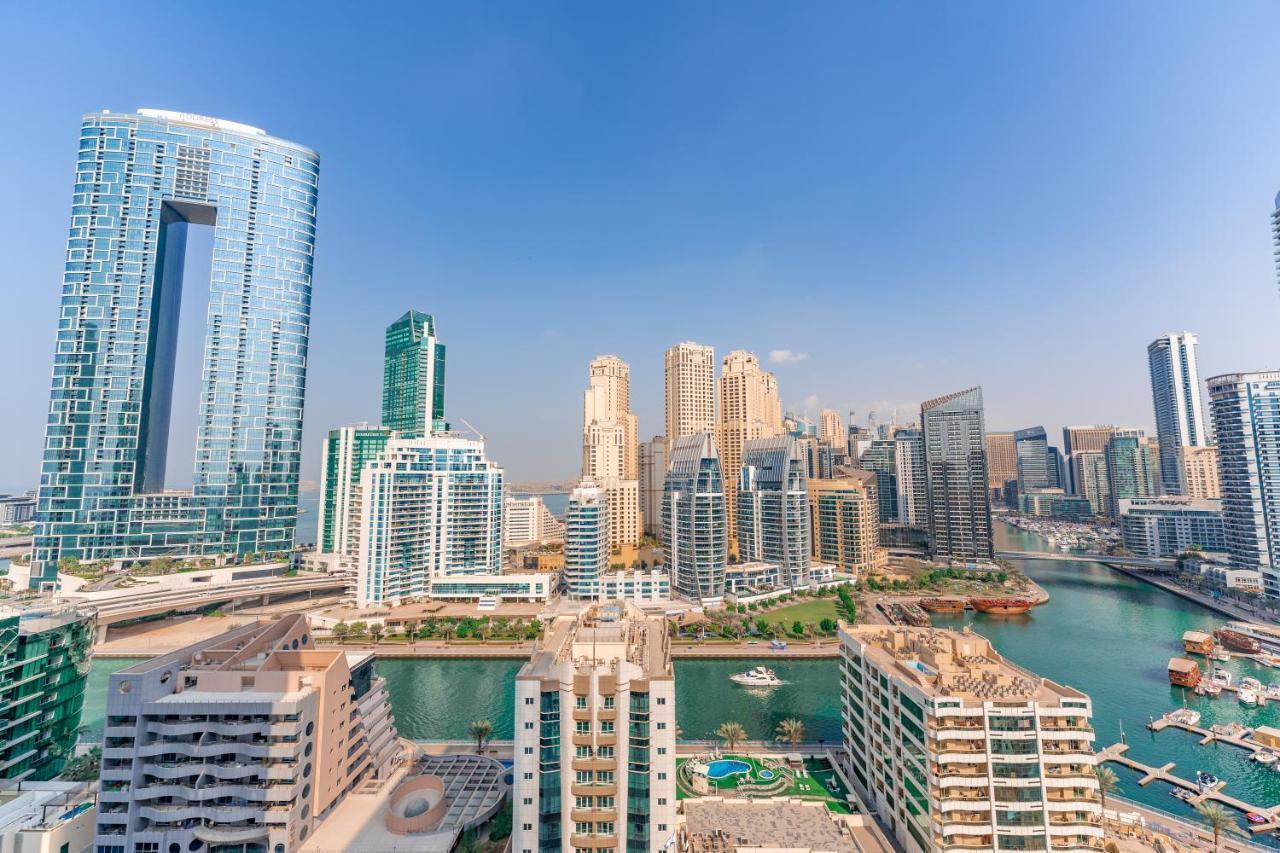 Fam Living - Marina Marvel - With Breathtaking Views In One Tower Dubai