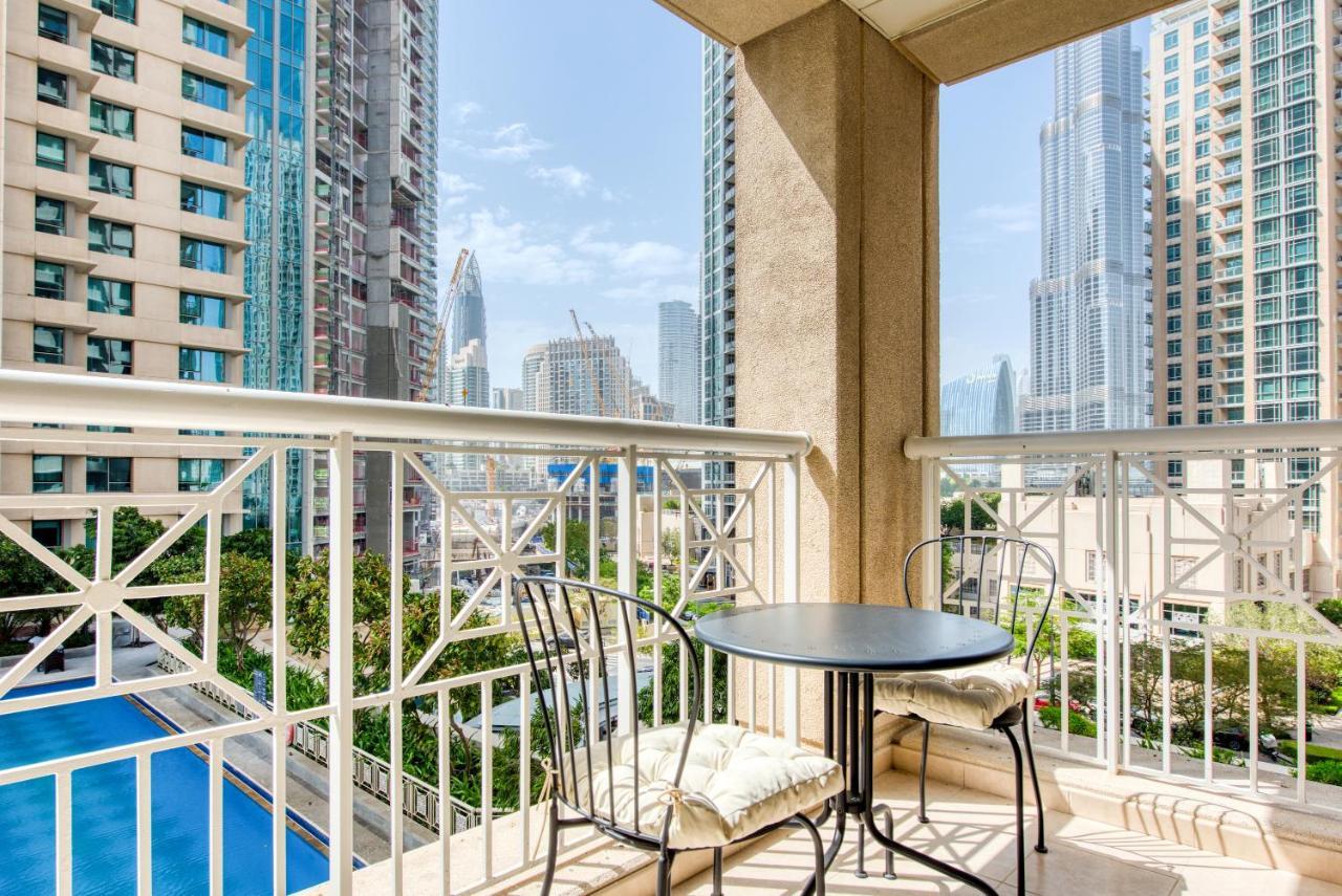 Maison Privee - Radiant Urban Retreat With Iconic Burj Khalifa Vws * Dubái