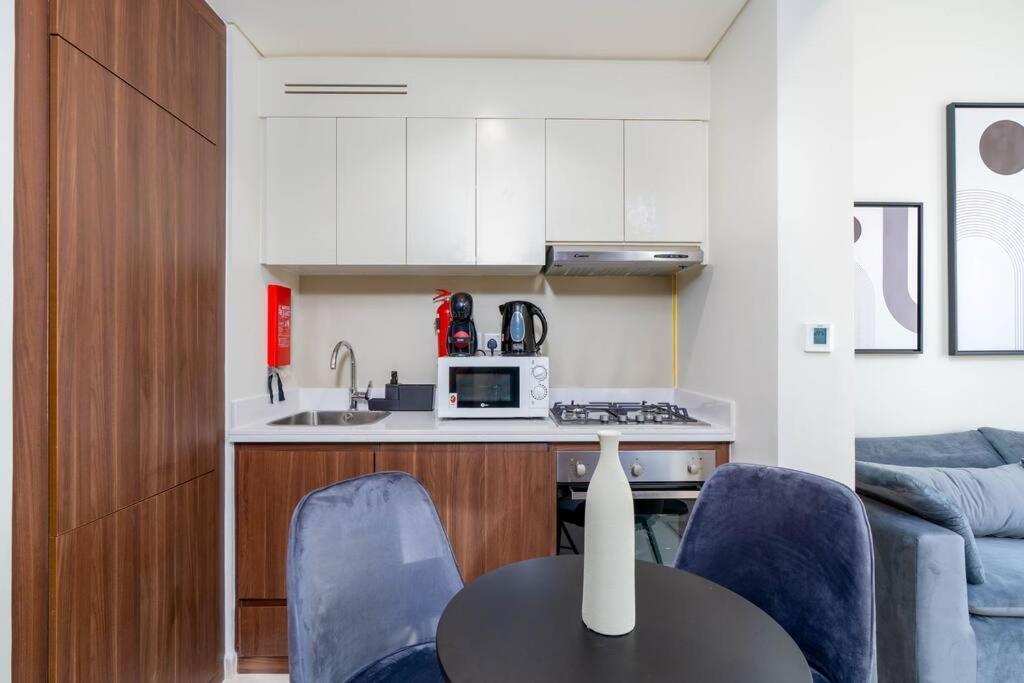 Apartamento Chic With Burj Khalifa View Dubái