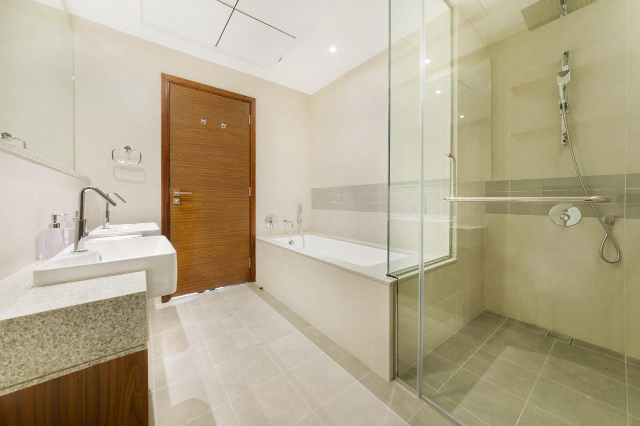 Apartamento Maison Privee - Superb 1br Overlooking Zabeel Park And Frame Dubái