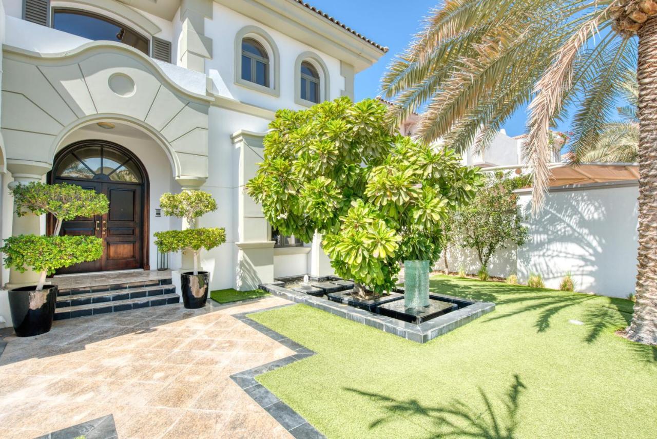 Maison Privee - Glamourous Beachfront On The Palm With Pool * Dubái