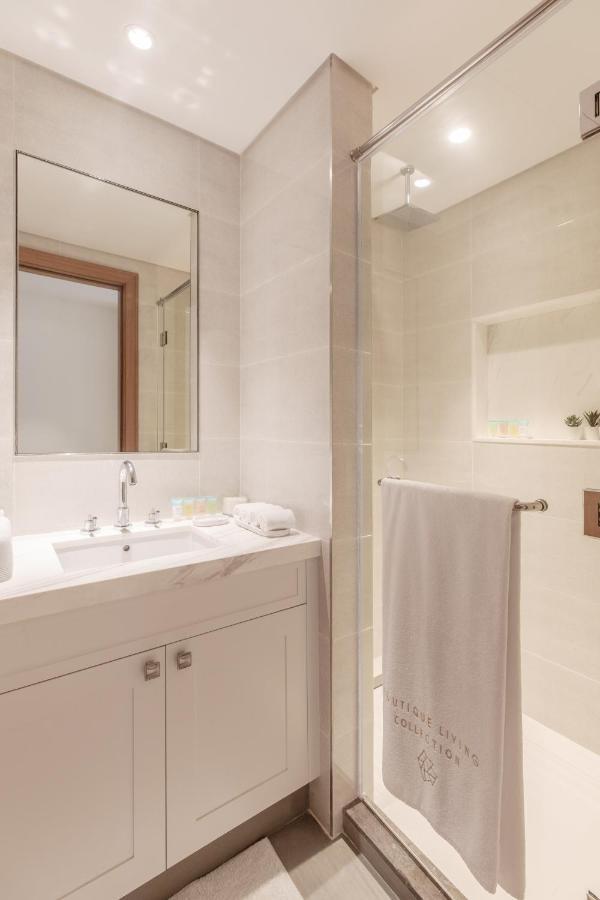 Boutique Living - Opera Grand Dubái
