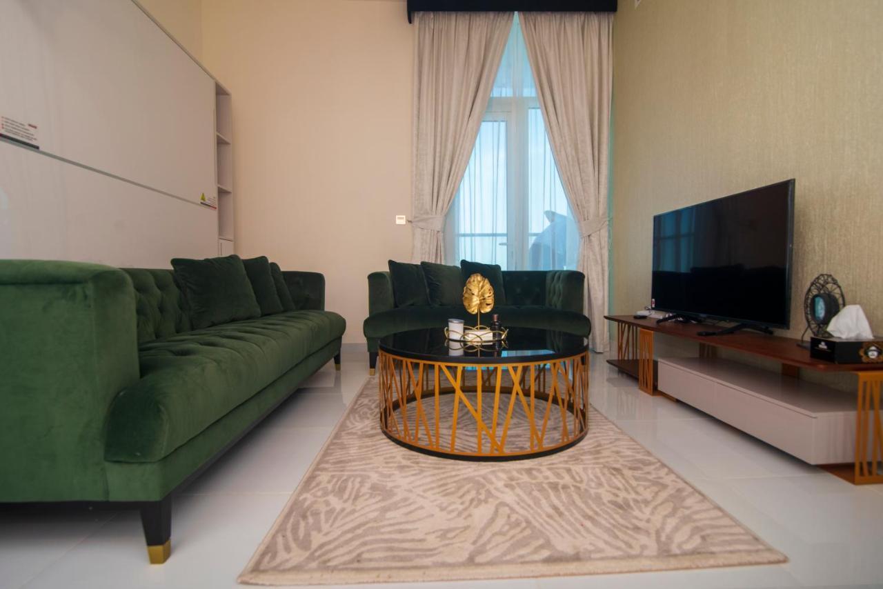 Luxury 1 Bedroom In Miraclz Tower By Danube Properties Apartamento Dubai