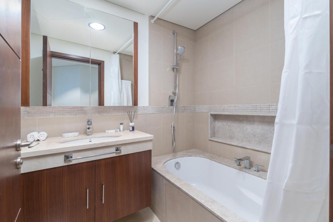Trinity Holiday Homes - Burj Vista Downtown Apartament *