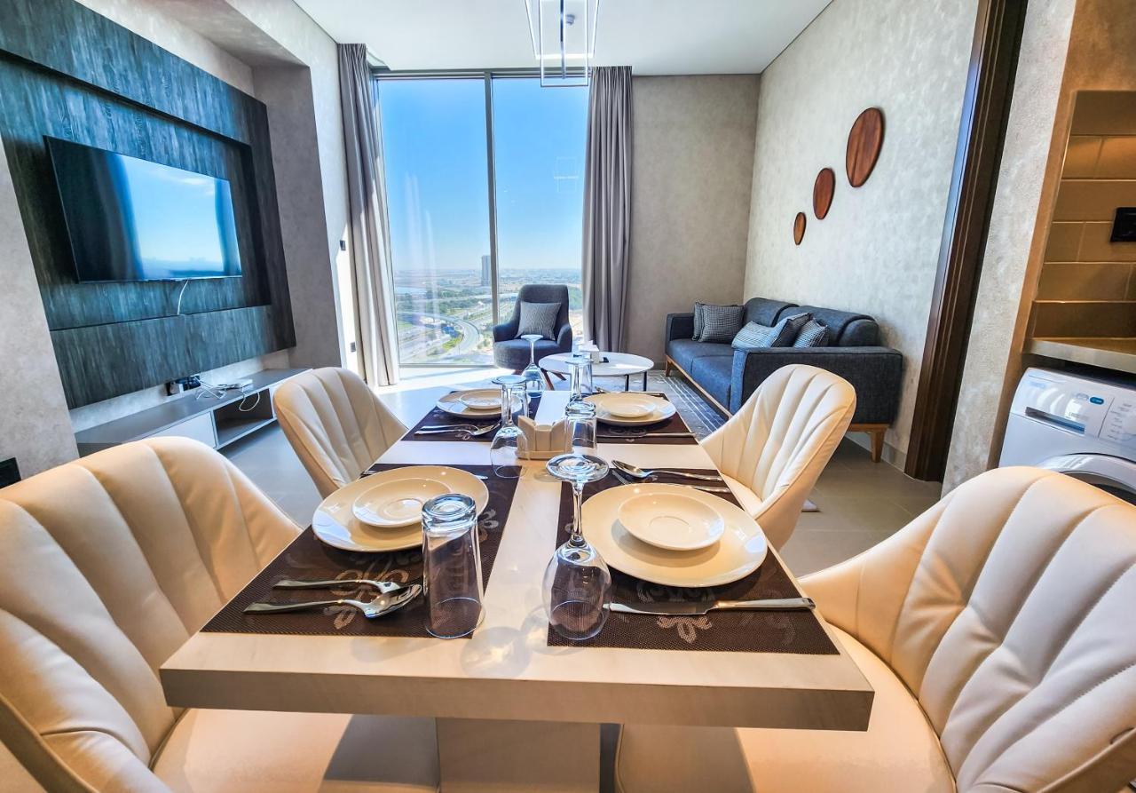 By Latinem Luxury 2br Cv B1614 Near Burj Khalifa Dubái