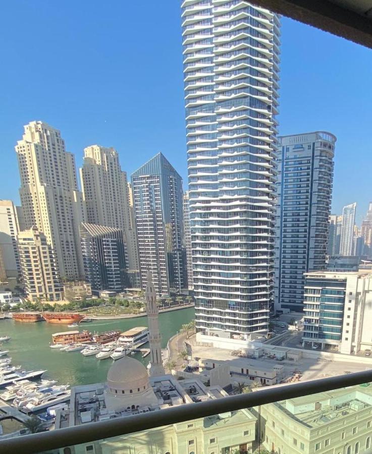 Amazingview, In Marina.