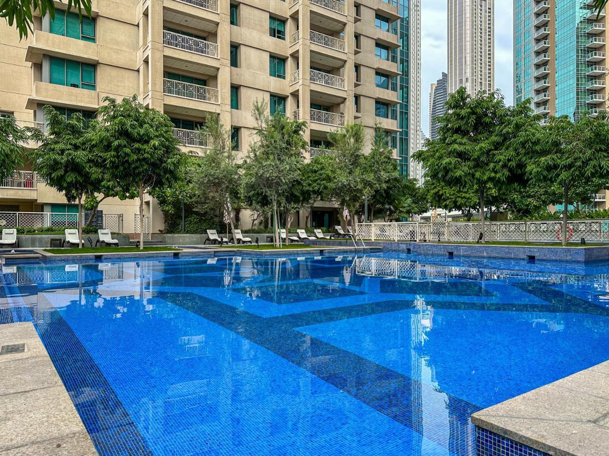 Lejlighed Higuests - Snug Studio With Balcony In The Heart Of Downtown Dubai