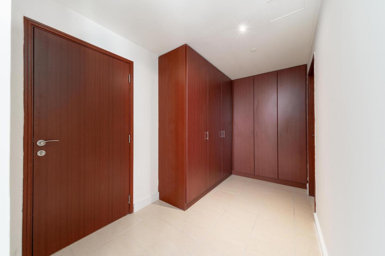 Appartement Spacious 7-bedroom Serviced On Jbr Walk Dubaï