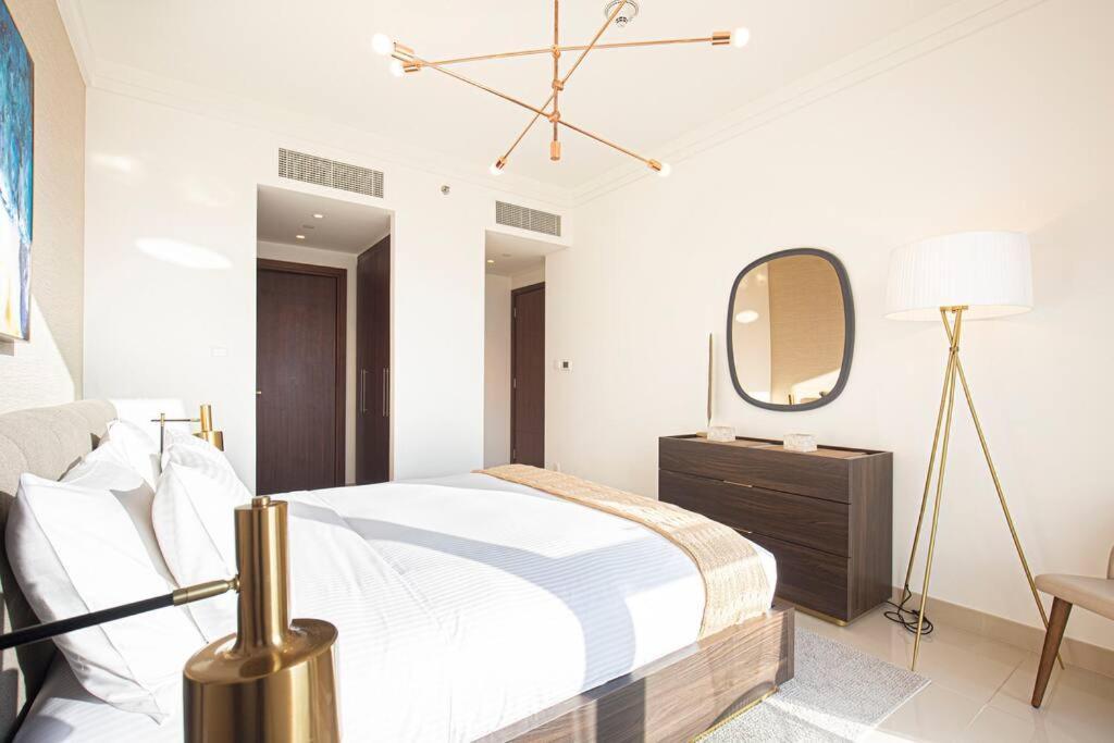 Luxury Level 12 On Boulevard Point Dubaï