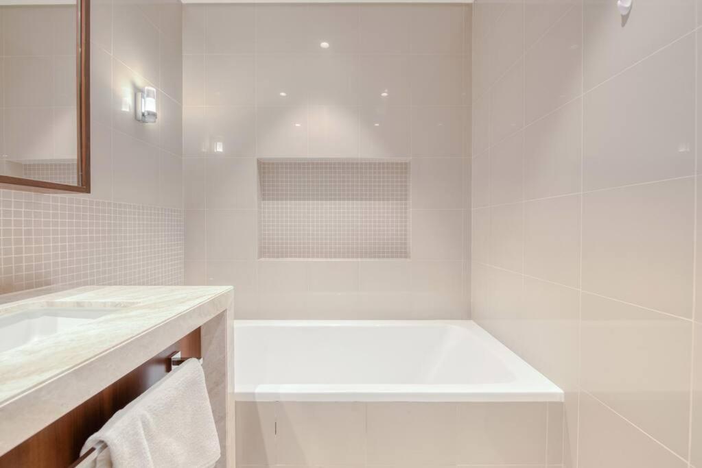 Luxury Level 12 On Boulevard Point Appartement