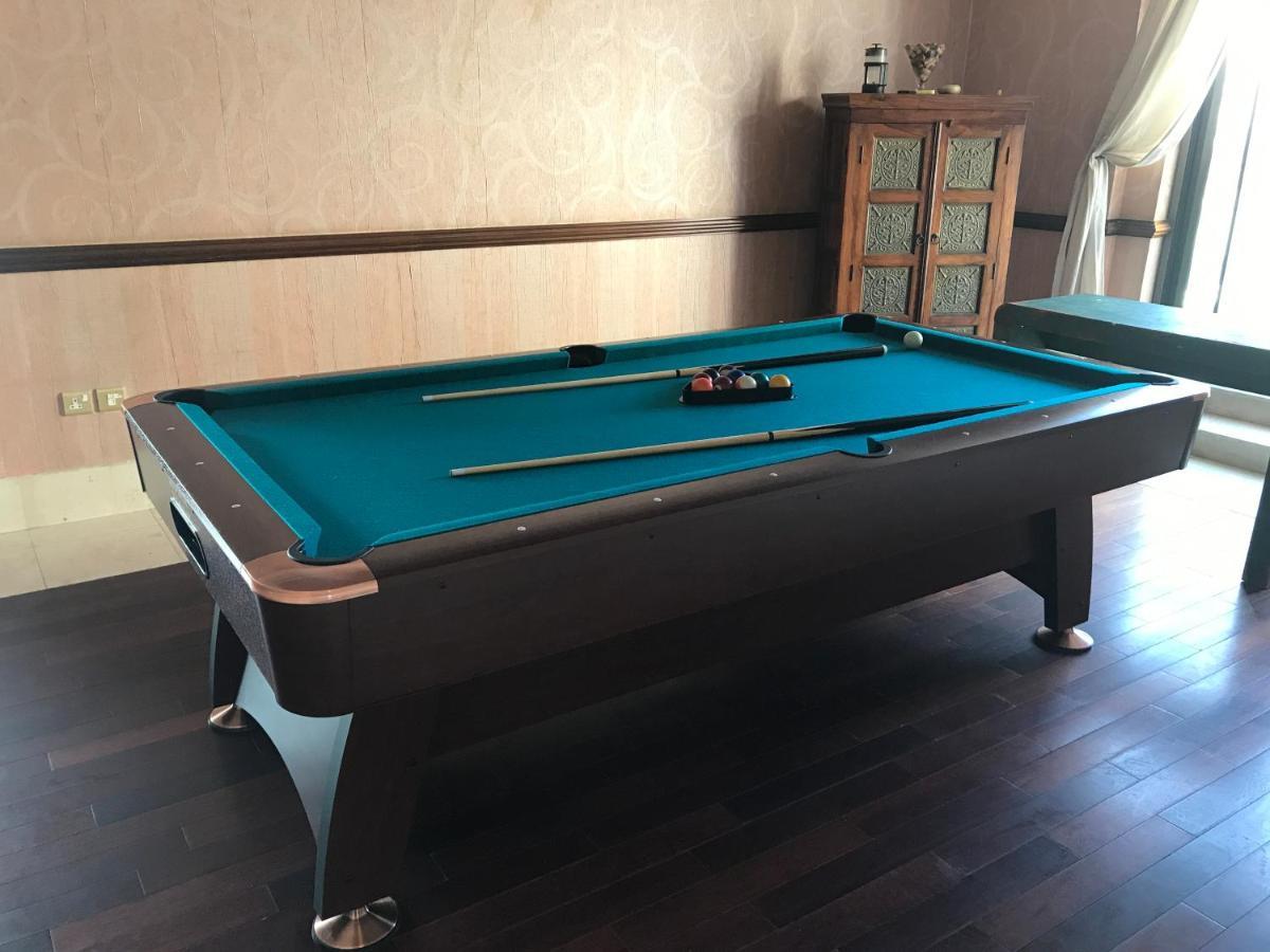 Neyar Beach Vibes - The Penthouse Vandrarhem Dubai