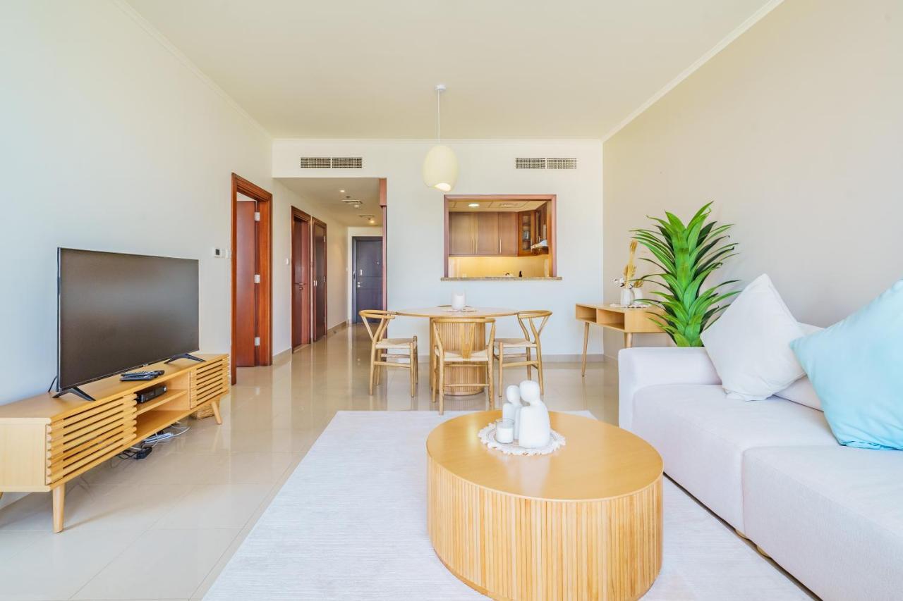Reverie Stays - Spacious Panoramic 1br With Views - Sleeps 3 Dubaï