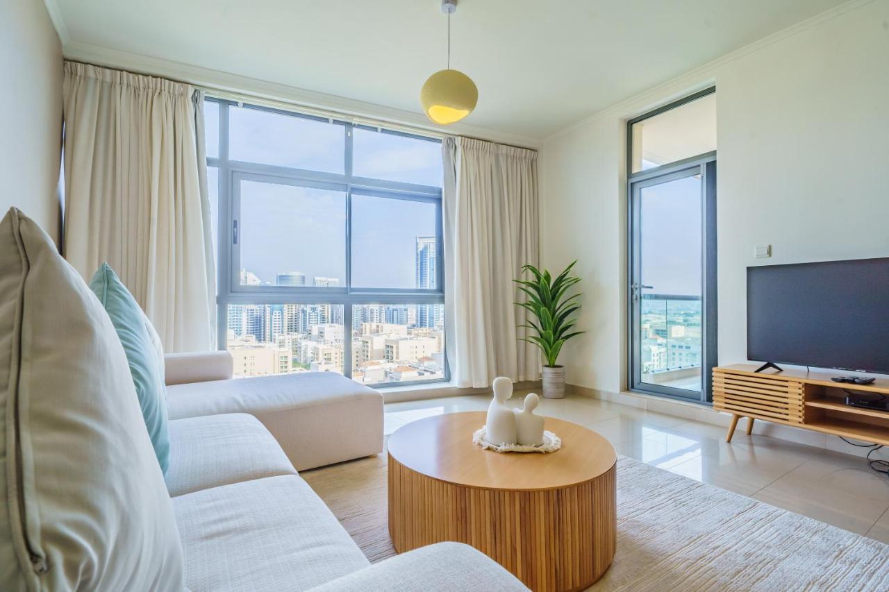 Reverie Stays - Spacious Panoramic 1br With Views - Sleeps 3
