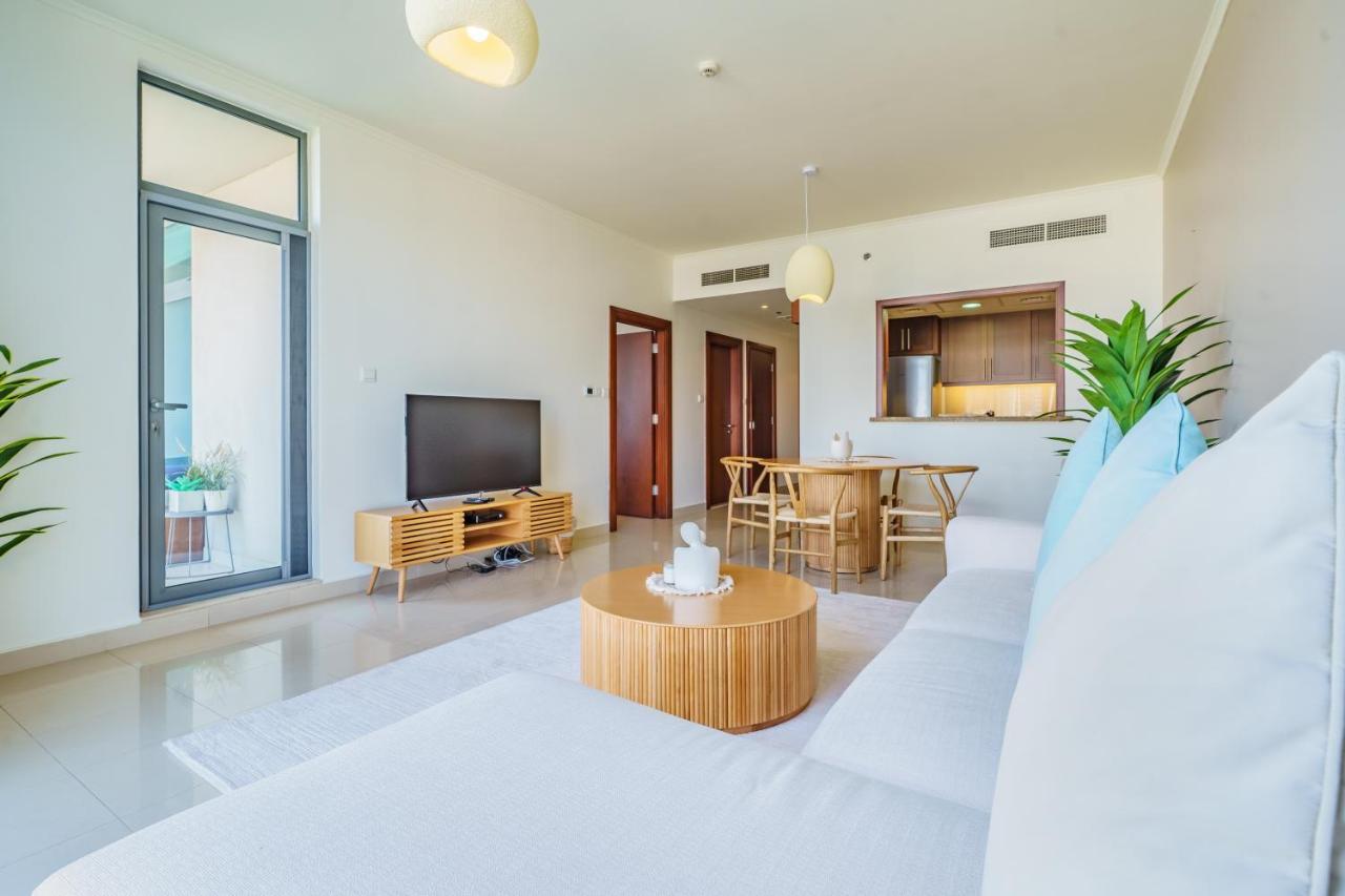 Reverie Stays - Spacious Panoramic 1br With Views - Sleeps 3 Dubaï