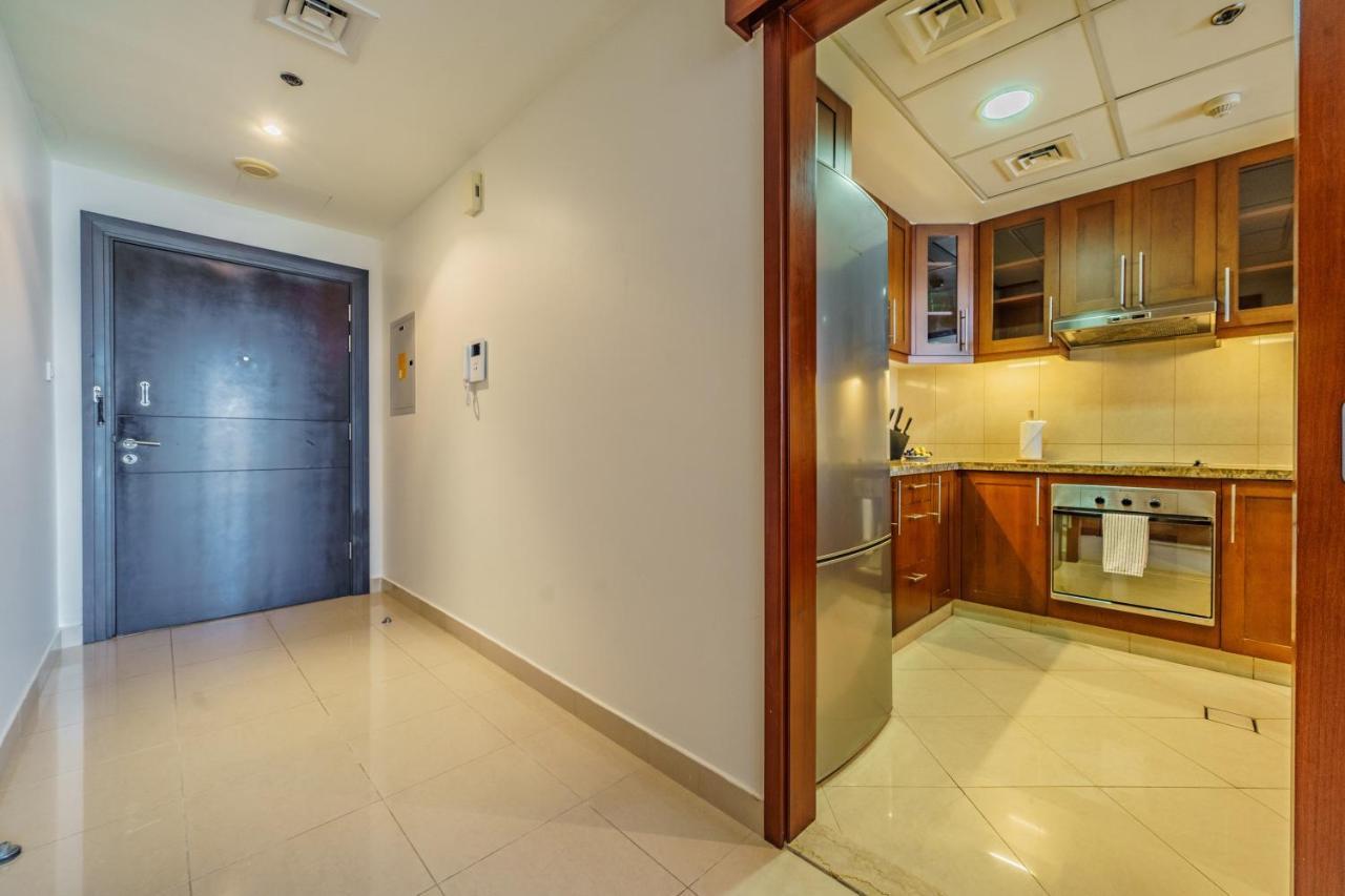 Reverie Stays - Spacious Panoramic 1br With Views - Sleeps 3