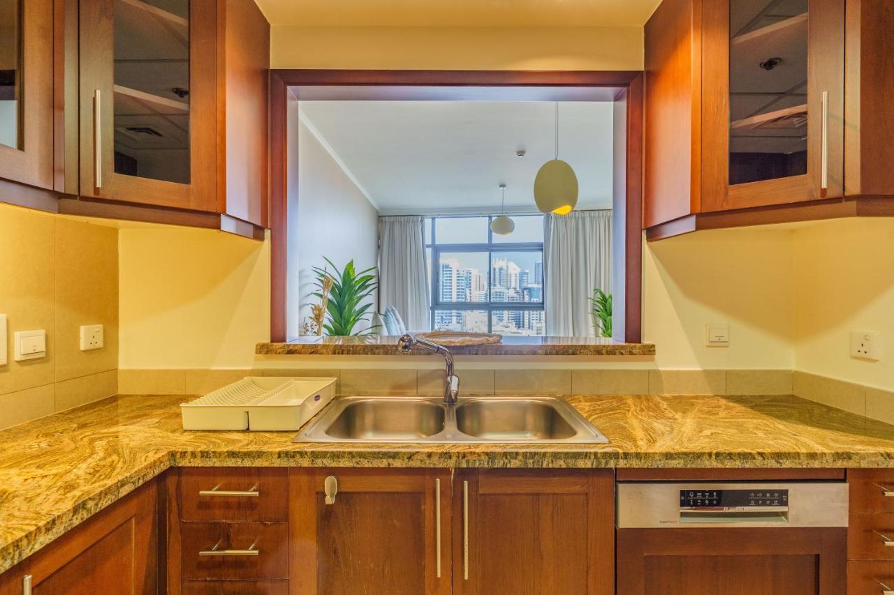 Reverie Stays - Spacious Panoramic 1br With Views - Sleeps 3 *