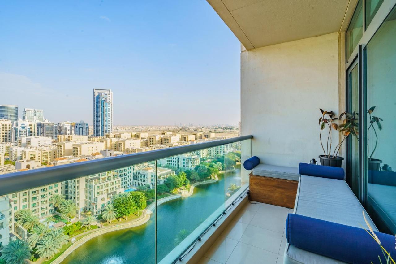 Reverie Stays - Spacious Panoramic 1br With Views - Sleeps 3