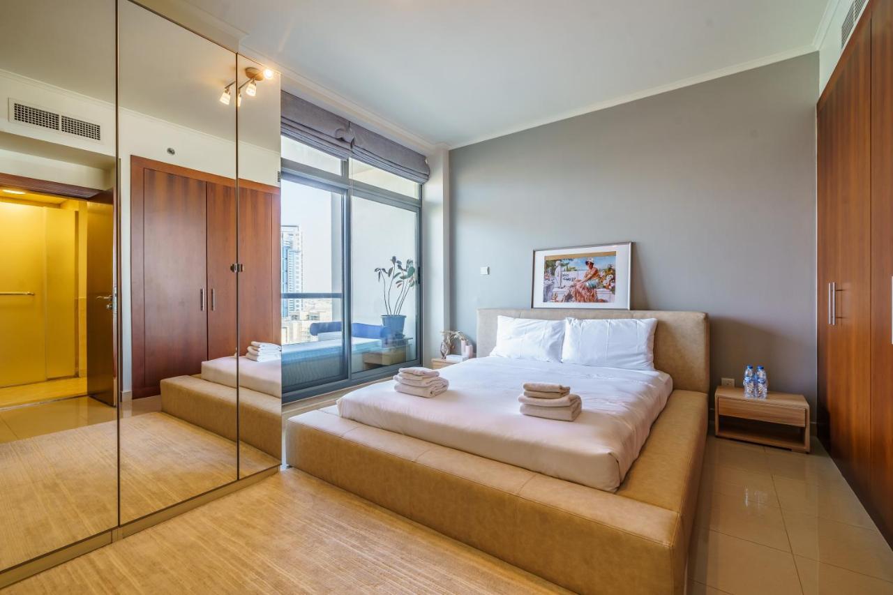 Reverie Stays - Spacious Panoramic 1br With Views - Sleeps 3 *