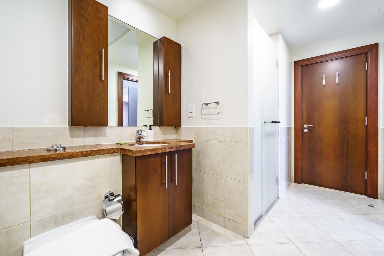 Reverie Stays - Spacious Panoramic 1br With Views - Sleeps 3 Appartement Dubaï