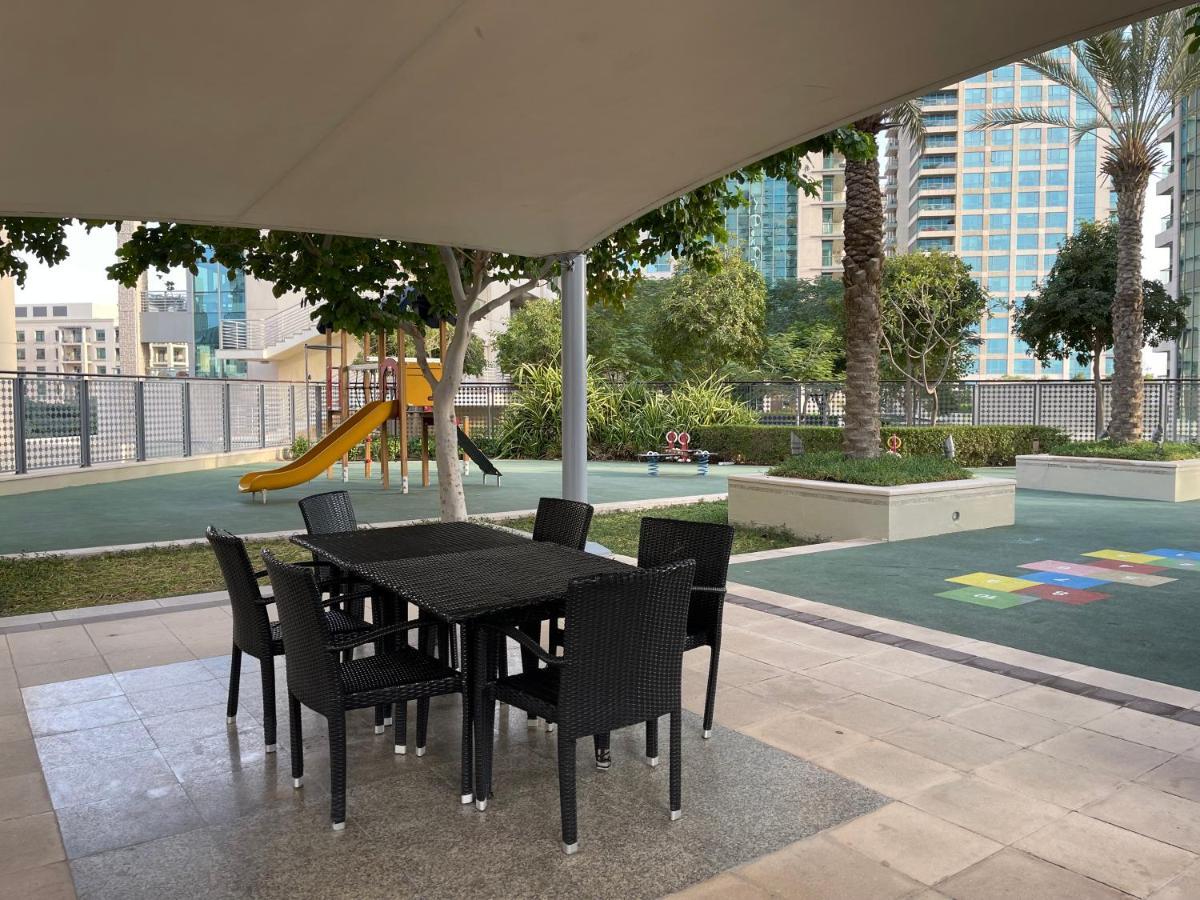 Reverie Stays - Spacious Panoramic 1br With Views - Sleeps 3 Appartement
