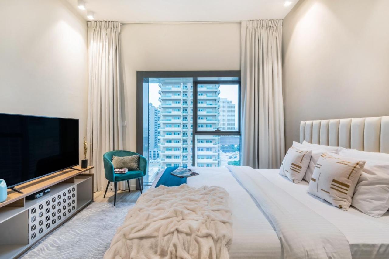 The Smart Concierge - Parkview Tower Jvc