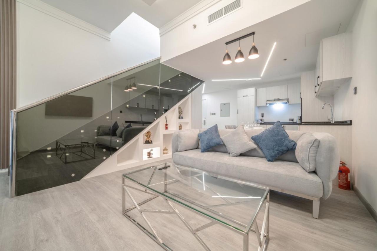 Luxury 5 Mins From The Palm Apartment *