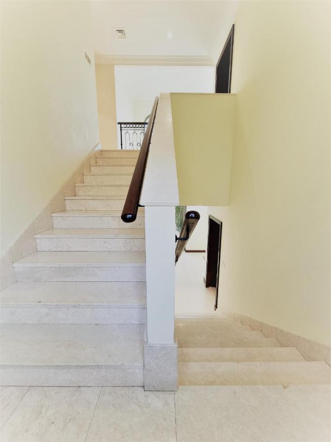 Palm Jumeirah Stunning 4bhk Vilă *