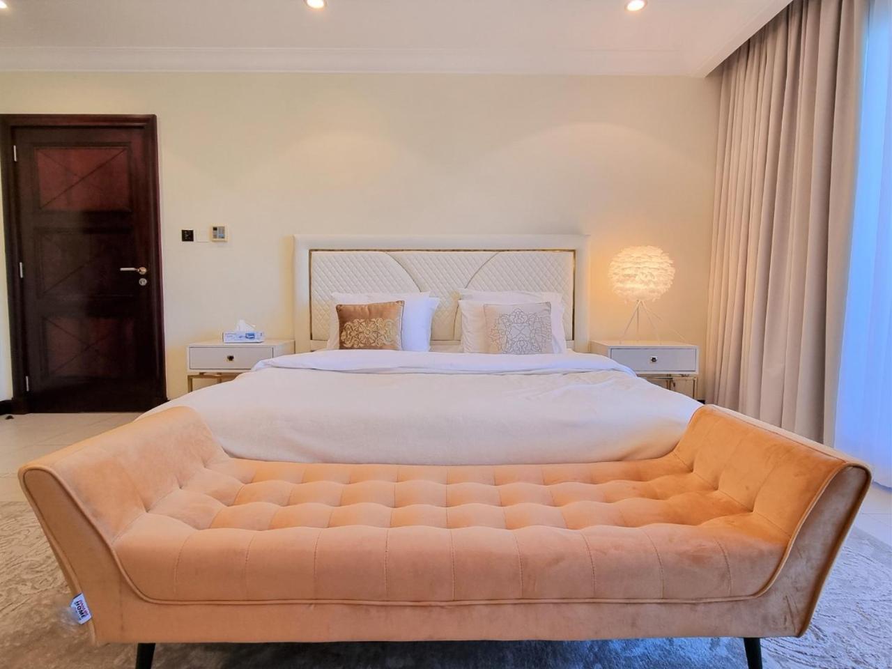Vilă Palm Jumeirah Stunning 4bhk