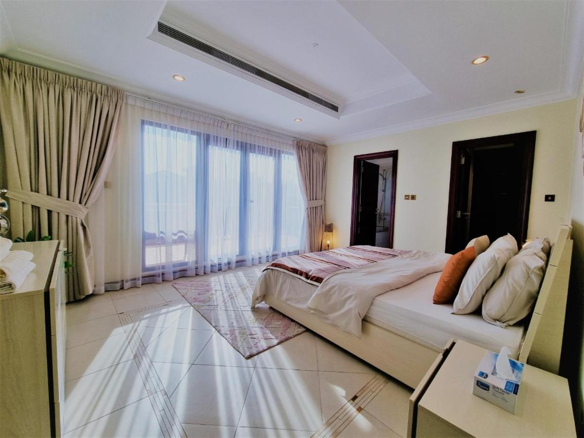 Palm Jumeirah Stunning 4bhk Villa Dubái