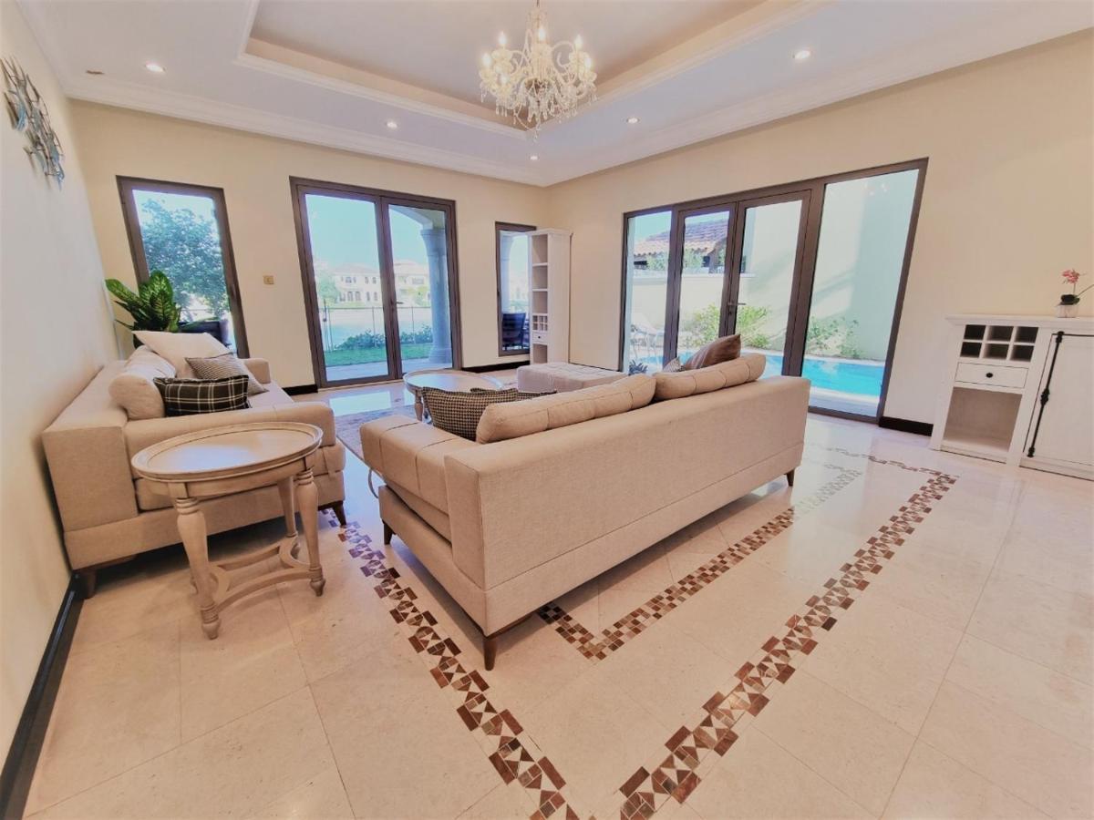 Vilă Palm Jumeirah Stunning 4bhk *