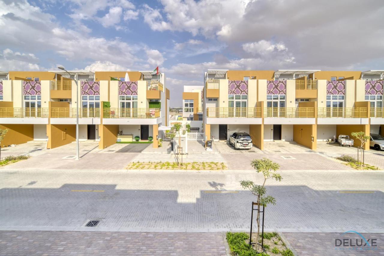 Appartement Alluring 3br Townhouse At Damac Hills 2, Dubailand By Deluxe Homes Dubaï