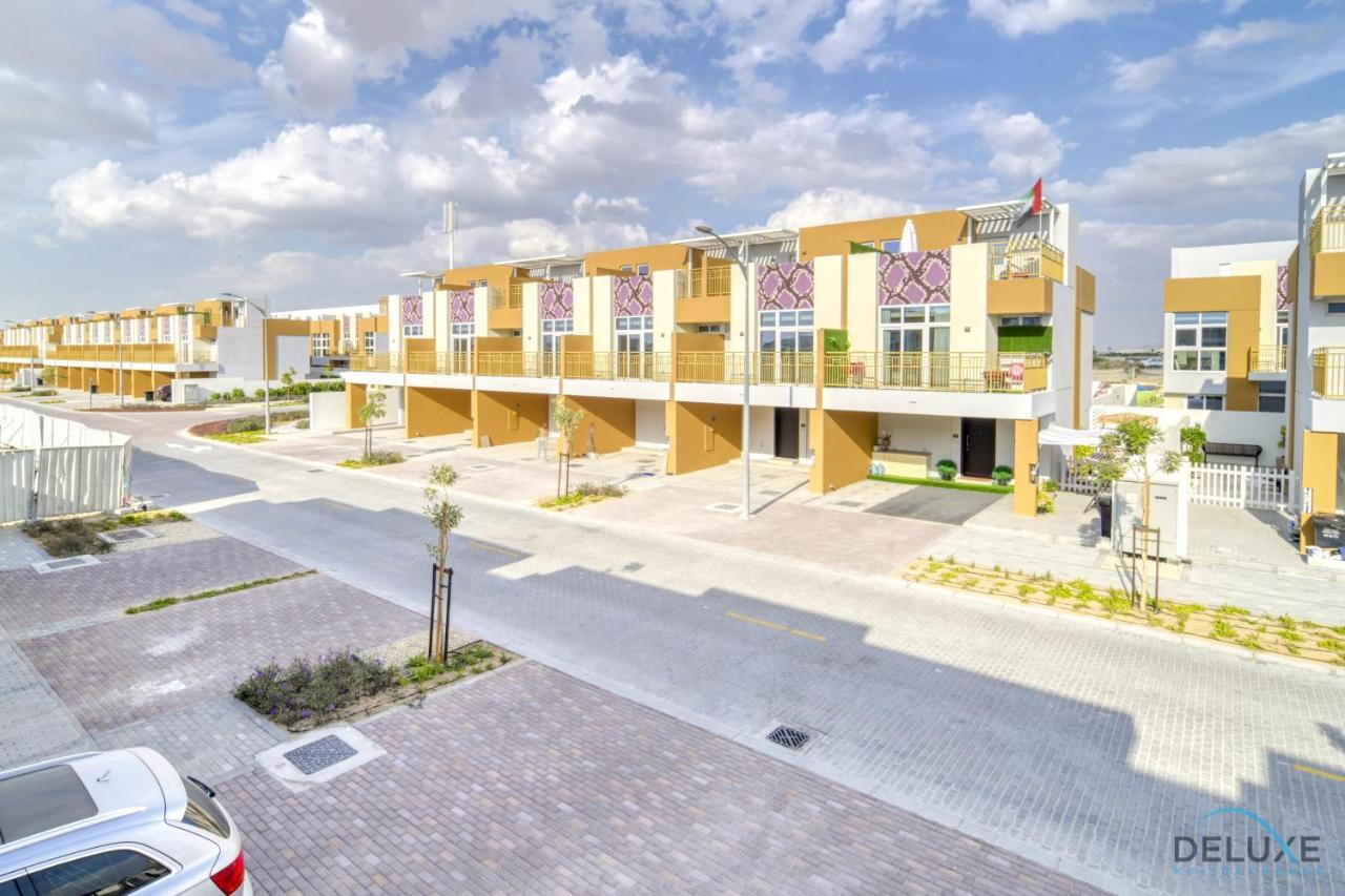 Alluring 3br Townhouse At Damac Hills 2, Dubailand By Deluxe Homes Appartement