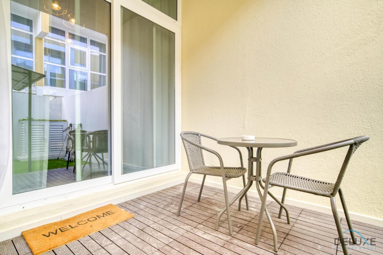 Appartement Alluring 3br Townhouse At Damac Hills 2, Dubailand By Deluxe Homes