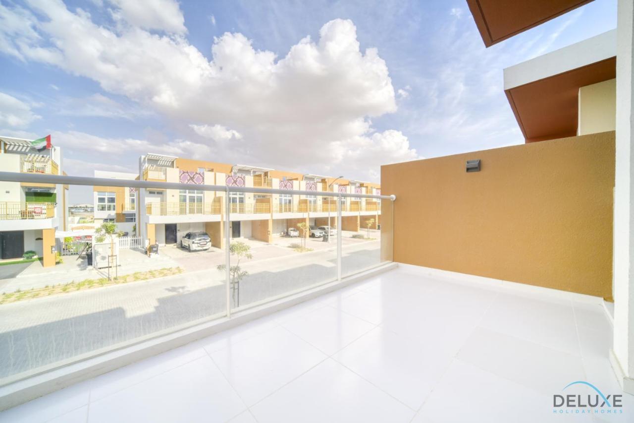 Appartement Alluring 3br Townhouse At Damac Hills 2, Dubailand By Deluxe Homes