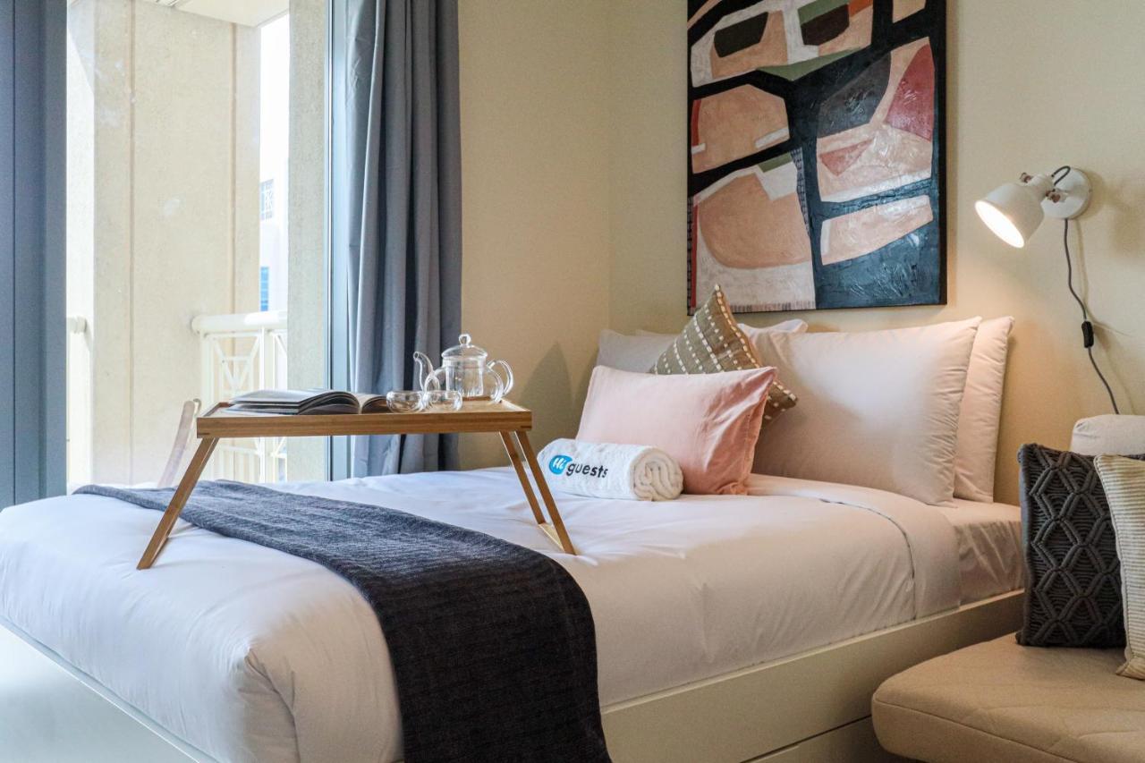 Higuests - Snug Studio With Balcony In The Heart Of Downtown