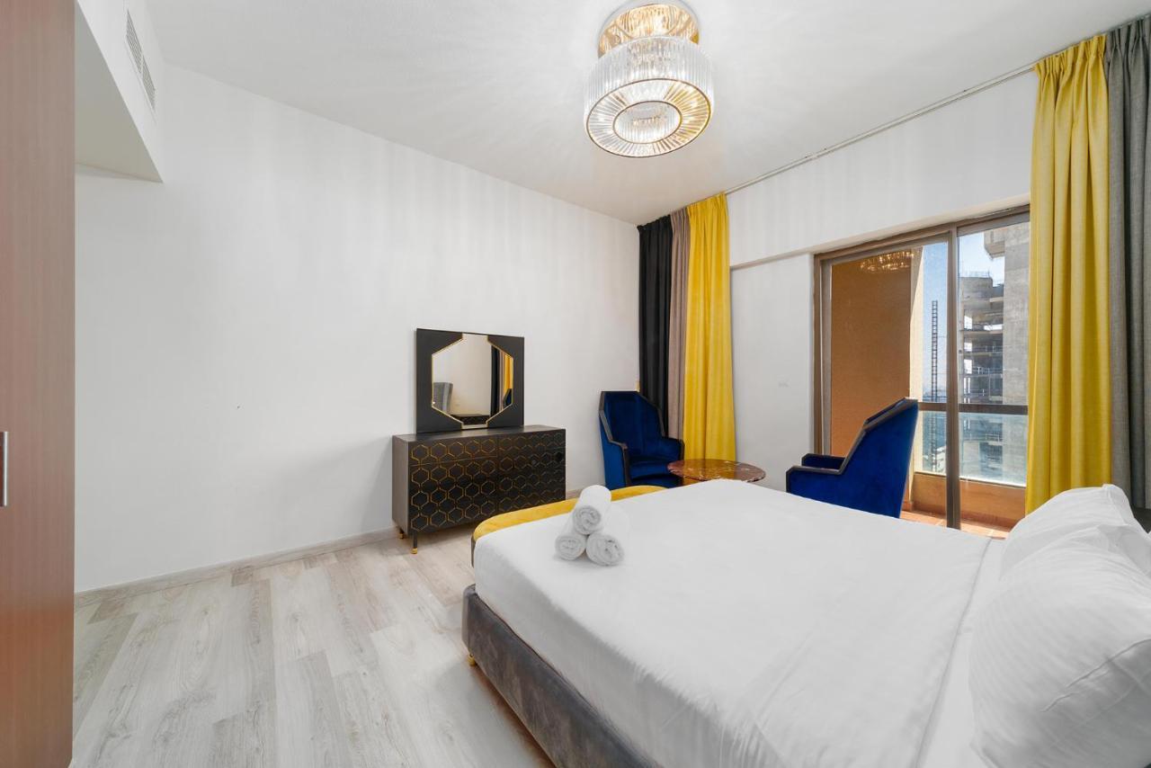 Spacious 7-bedroom Serviced On Jbr Walk Appartement