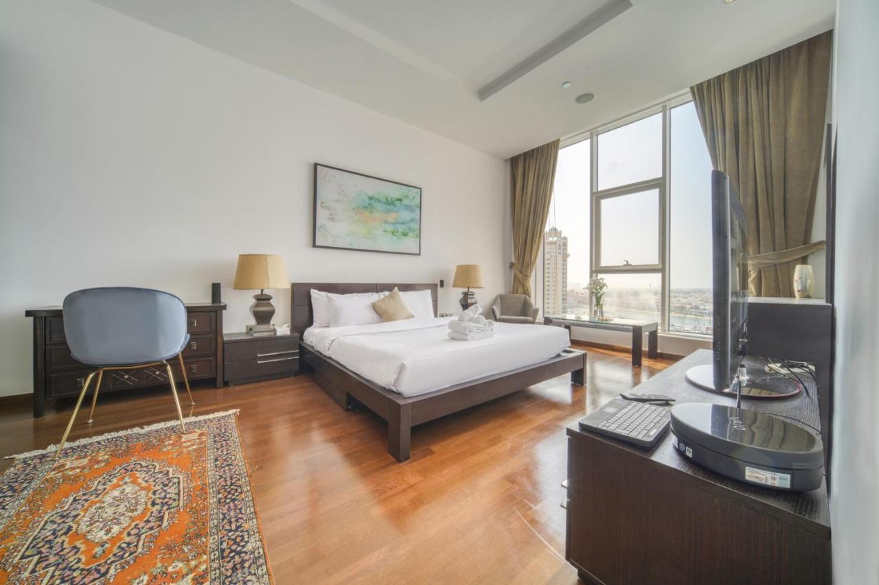 Tiara Residences, Palm Jumeirah - Mint * Dubai